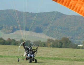  Übergeben Sie Ihren Motorschirm-Pilotenschein 